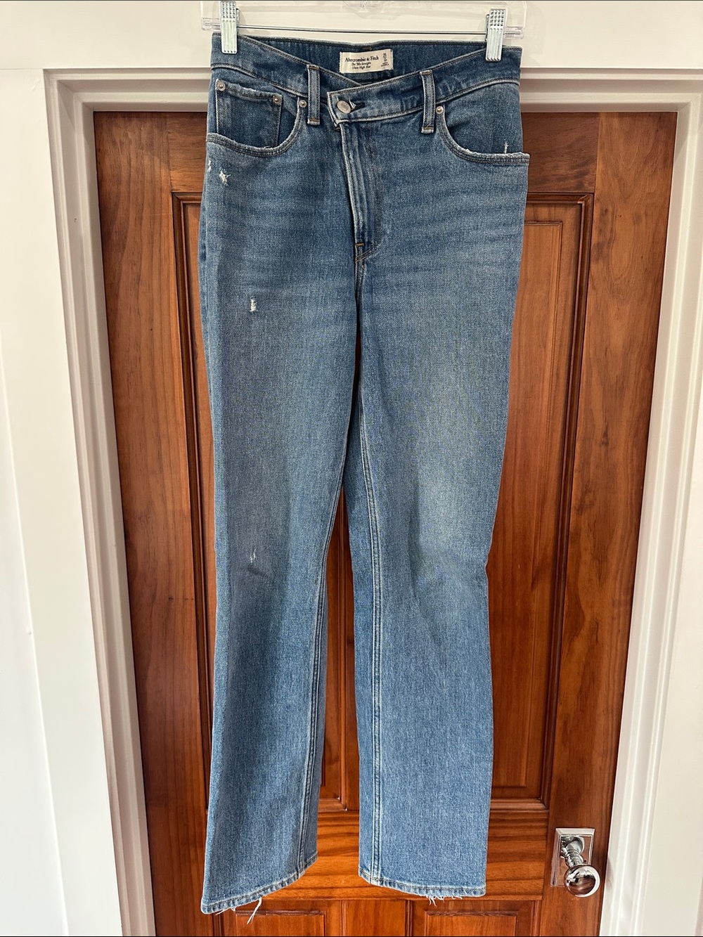 Abercrombie & Fitch 90s Straight Ultra High Rise Denim Jeans